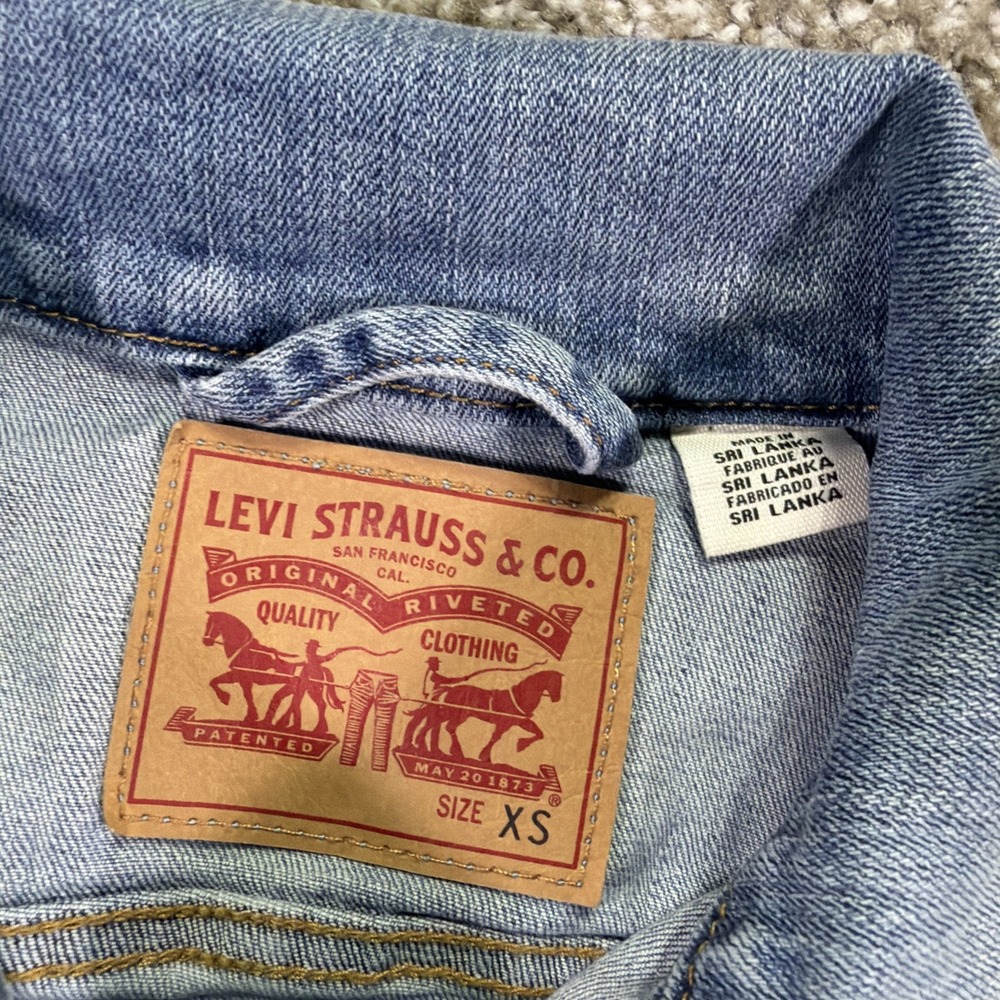 Women's Levi Trucker Jacket Size XS Mid Wash Classic Stretch - Picture 2 of 9